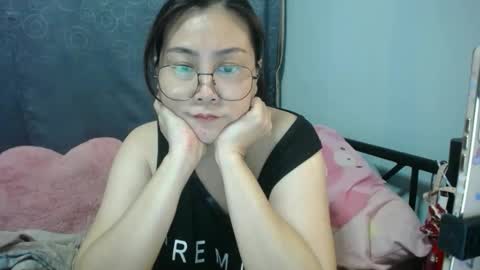 Snapshot of bellbabe chatting on 03/17/26, 10:02 Bella online show from 03/17/26, 10:02