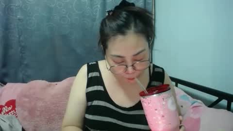 Snapshot of bellbabe chatting on 03/22/26, 07:34 Bella online show from 03/22/26, 07:34