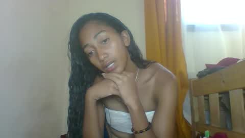 belle_annah online show from 04/23/26, 12:29