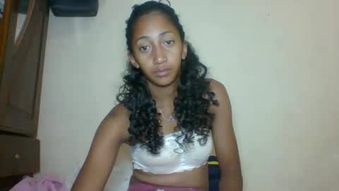 belle_annah online show from 05/17/26, 01:36