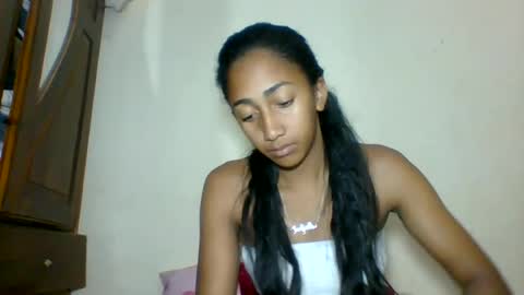 Snapshot of belle_annah chatting on 07/08/26, 02:43 belle_annah online show from 07/08/26, 02:43