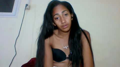 Snapshot of belle_annah chatting on 07/14/26, 04:02 belle_annah online show from 07/14/26, 04:02