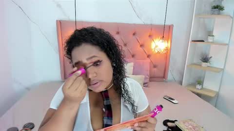 belle online show from 03/11/25, 09:48