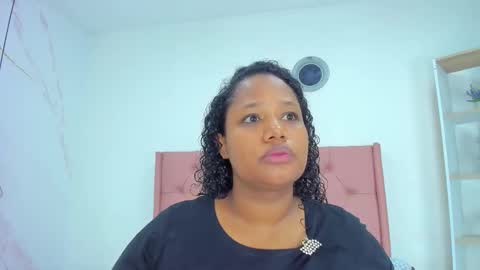 Snapshot of belle_brunette chatting on 01/17/26, 11:26 belle online show from 01/17/26, 11:26