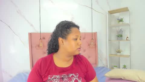 Snapshot of belle_brunette chatting on 02/10/26, 11:25 belle online show from 02/10/26, 11:25