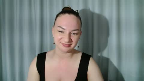 belle_fiesta online show from 04/15/26, 12:17