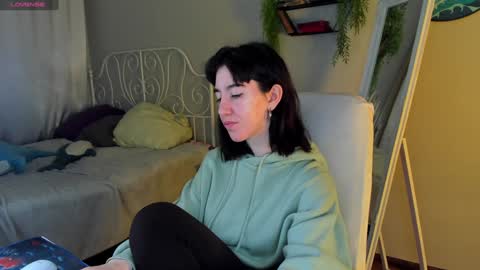 Bella online show from 01/18/25, 05:20