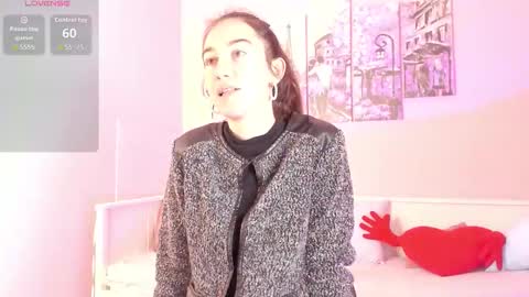 Bella online show from 09/19/25, 03:24