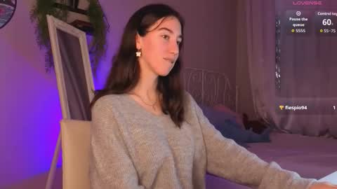 Bella online show from 09/20/25, 04:08