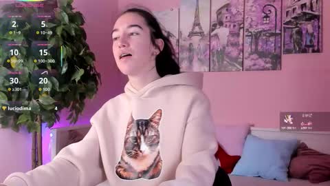 Bella online show from 09/24/25, 01:25