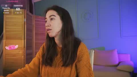 Bella online show from 12/01/25, 02:33