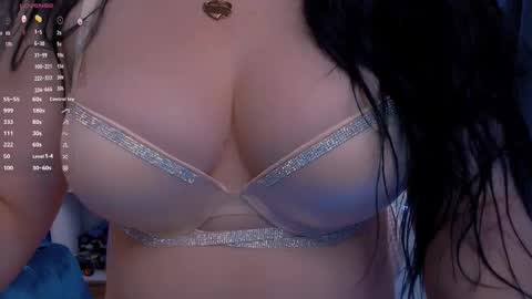 Hello I am kind friendly and cute girl online show from 10/13/25, 10:59