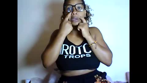 bellewivy online show from 10/14/25, 07:42