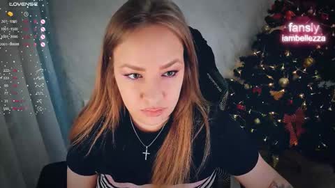 Your Annabelle Wolf  online show from 12/17/25, 01:06