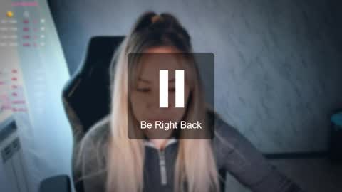 Snapshot of bellezza_ chatting on 05/16/26, 01:21 Your Annabelle Wolf online show from 05/16/26, 01:21