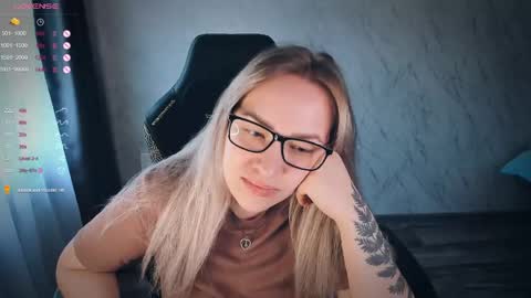 Snapshot of bellezza_ chatting on 06/05/26, 07:03 Your Annabelle Wolf online show from 06/05/26, 07:03