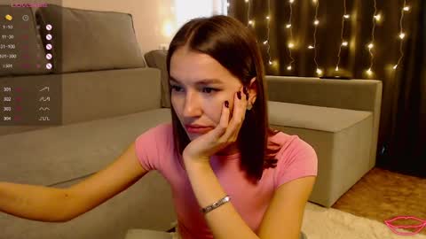 Snapshot of bellla_haddid chatting on 05/08/26, 02:39 Bella online show from 05/08/26, 02:39