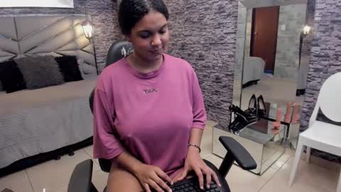 Belly online show from 12/01/25, 01:16