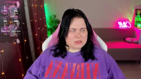 LinaBoo online show from 11/14/25, 01:21