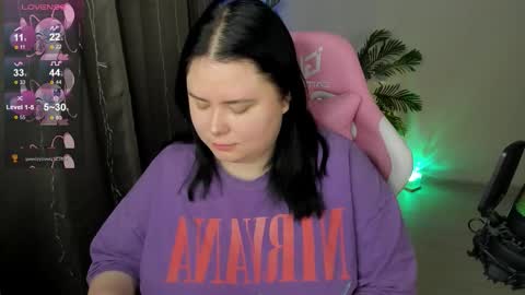 LinaBoo online show from 12/20/25, 05:03