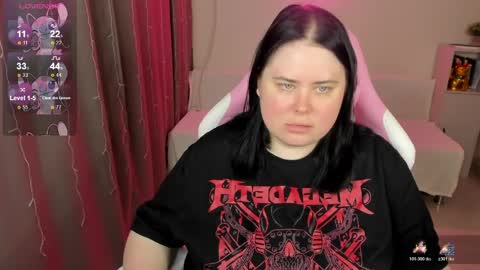 LinaBoo online show from 04/06/26, 05:52