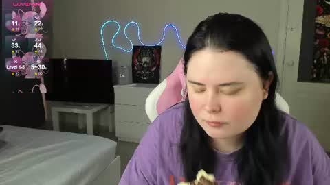LinaBoo online show from 07/24/26, 10:02