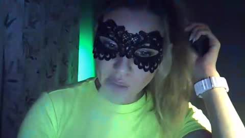 Snapshot of belos05 chatting on 01/29/25, 12:43 Demi Moore online show from 01/29/25, 12:43