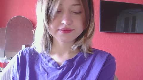 Snapshot of belovedmary chatting on 05/17/26, 05:27 belovedmary online show from 05/17/26, 05:27