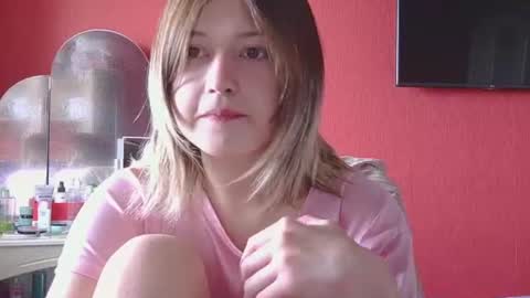 Snapshot of belovedmary chatting on 06/20/26, 10:07 belovedmary online show from 06/20/26, 10:07