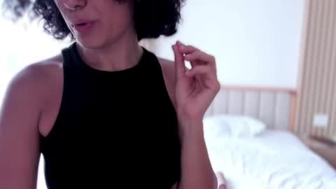 A girl from your  dreams online show from 06/08/26, 11:05