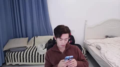 Snapshot of ben705676 chatting on 01/08/26, 01:46 Ben online show from 01/08/26, 01:46