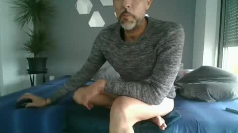 Snapshot of benbare13 chatting on 01/20/25, 12:07 benbare13 online show from 01/20/25, 12:07