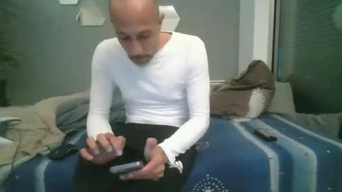 Snapshot of benbare13 chatting on 02/05/25, 06:59 benbare13 online show from 02/05/25, 06:59