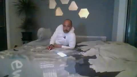 Snapshot of benbare13 chatting on 03/10/25, 10:34 benbare13 online show from 03/10/25, 10:34