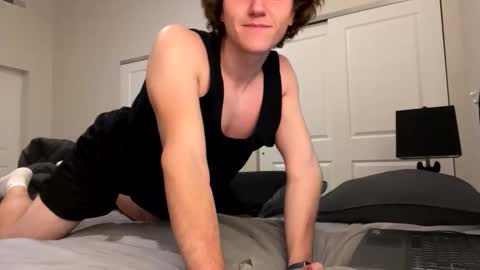 Snapshot of benchedtoast chatting on 12/18/25, 08:53 benchedtoast online show from 12/18/25, 08:53