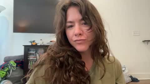 Snapshot of bendlikebecks chatting on 06/22/26, 02:03 bendlikebecks online show from 06/22/26, 02:03