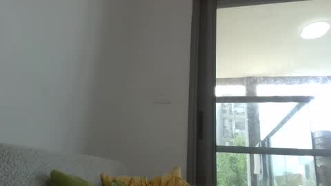 Snapshot of bendoor1 chatting on 09/17/25, 07:10 bendoor1 online show from 09/17/25, 07:10