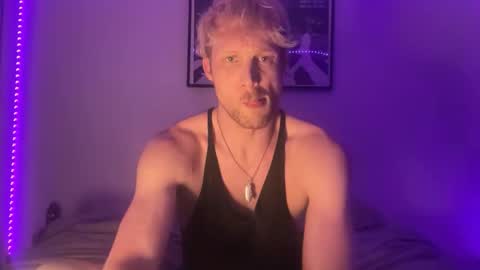 Snapshot of bendoverxo chatting on 02/12/26, 07:03 bendoverxo online show from 02/12/26, 07:03
