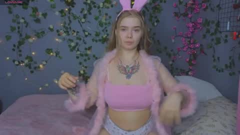 KENDALL  NATHAN online show from 04/21/26, 11:38