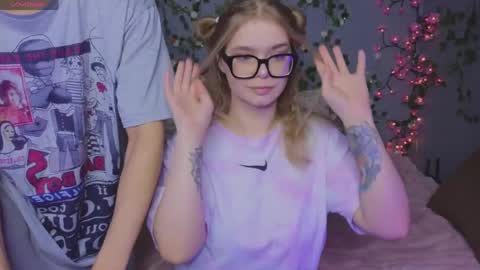 KENDALL  NATHAN online show from 04/28/26, 08:19