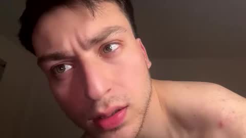 benicio03 online show from 04/21/26, 02:51