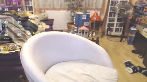 benijamin online show from 10/23/25, 08:57