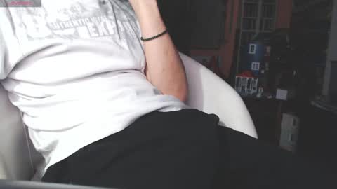 benijamin online show from 12/02/25, 11:34