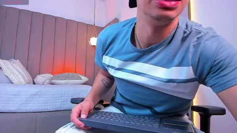 Snapshot of benjamin_more chatting on 05/18/26, 03:46 BENJAMIN online show from 05/18/26, 03:46