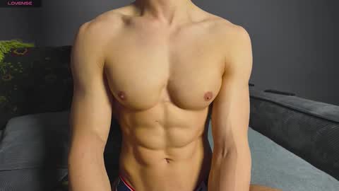 benjaminkarl02 online show from 10/30/25, 01:34