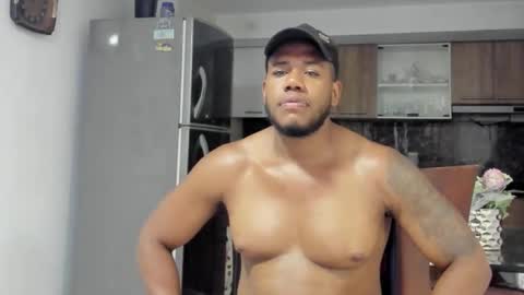 Snapshot of benjaminsr chatting on 05/16/26, 12:29 BEJAMIN online show from 05/16/26, 12:29