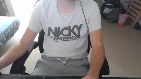 benjifrenchione online show from 09/18/25, 11:34