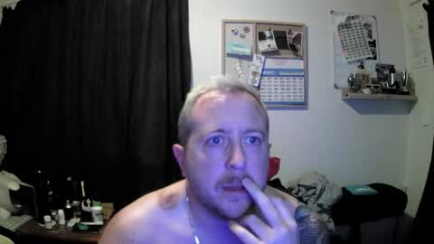 benzguy online show from 12/18/25, 08:20