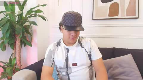 bennett_alejoo online show from 10/28/25, 07:05