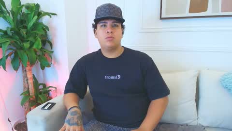 bennett_alejoo online show from 11/04/25, 07:02